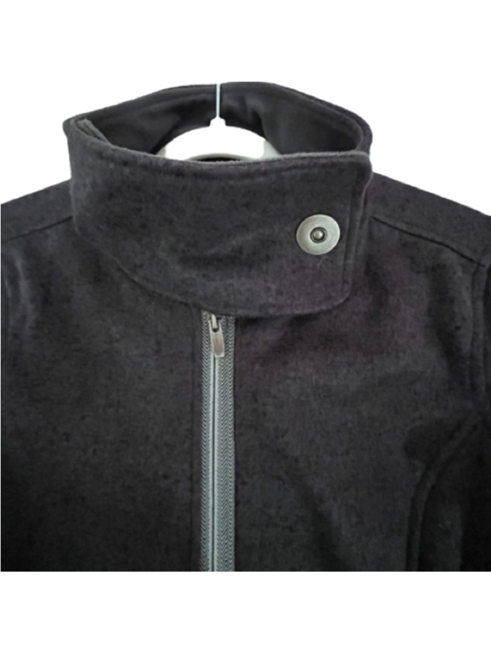 Avalanche Women's Charcoal Gray Zip Down Jacket. Size: small - Picture 2 of 9